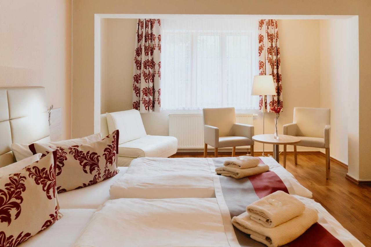 Hotel An Den Bleichen Щралзунд Екстериор снимка