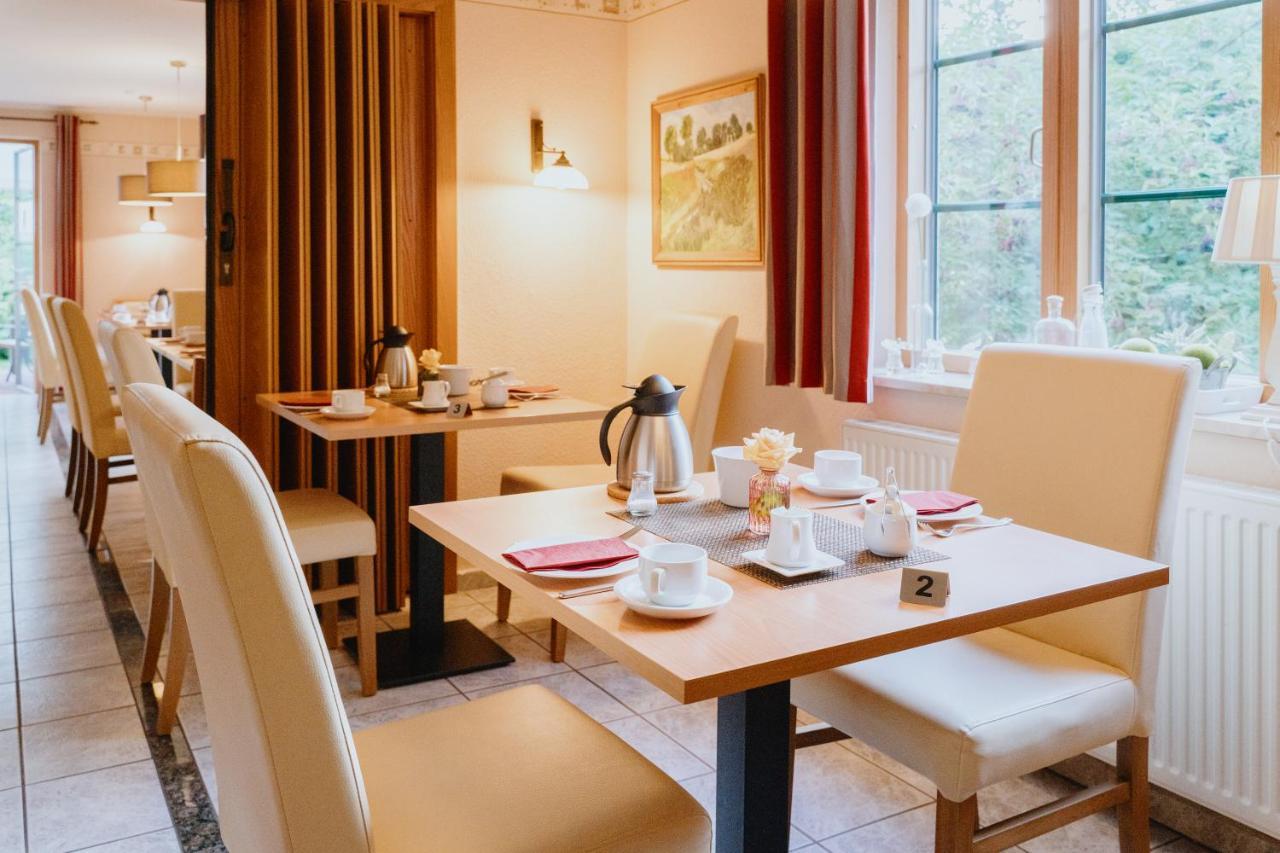 Hotel An Den Bleichen Щралзунд Екстериор снимка