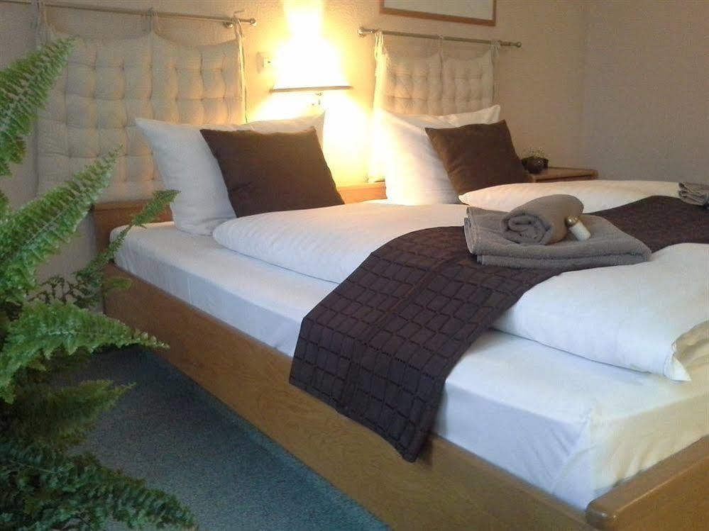 Hotel An Den Bleichen Щралзунд Екстериор снимка
