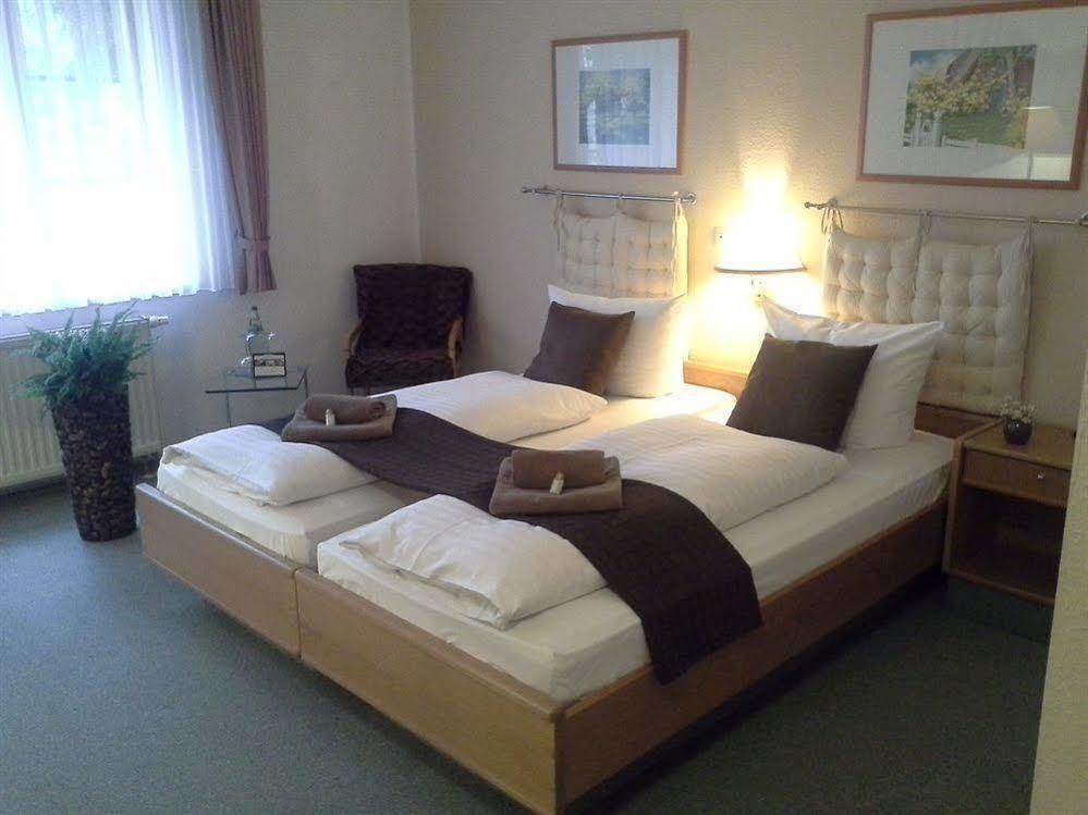 Hotel An Den Bleichen Щралзунд Екстериор снимка
