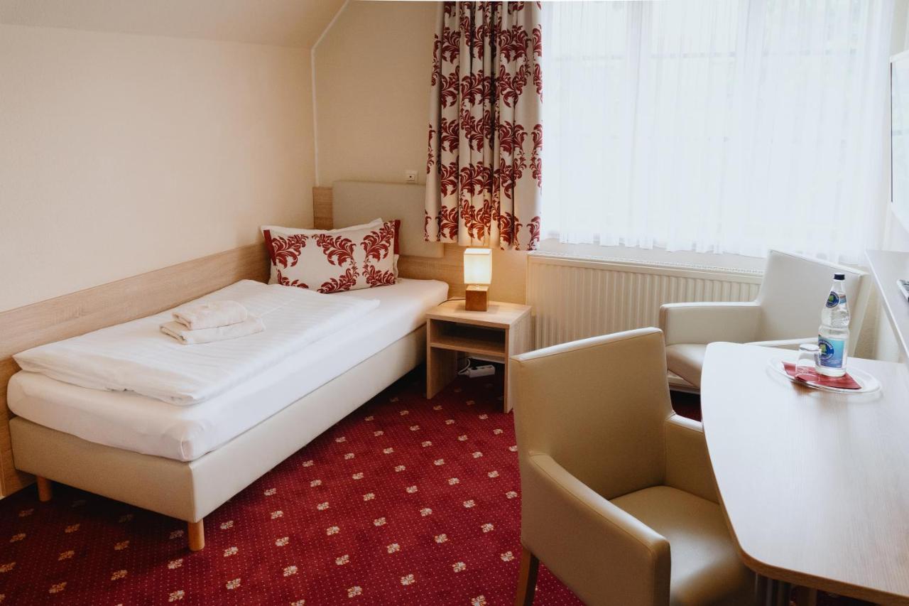 Hotel An Den Bleichen Щралзунд Екстериор снимка